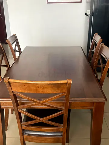 Solid Wood Dining Table with 6 Matching Chairs - Good Condition with 5 chairs