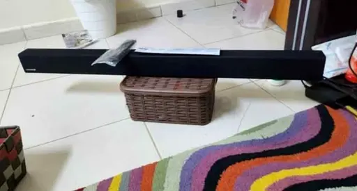 Samsung 2.1ch Soundbar with Wireless Subwoofer - Good Working Condition