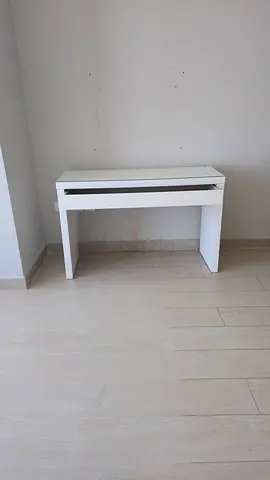 Simple white vanity table with drawer - good condition