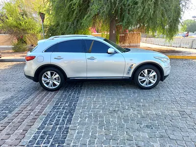 صورة 6 لـ 2014 Infiniti QX70