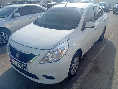 2013 Nissan SUNNY photo 3