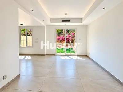 Exclusive | Fully Renovated | Near lake