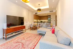 Vacant | Corner Unit | Park View