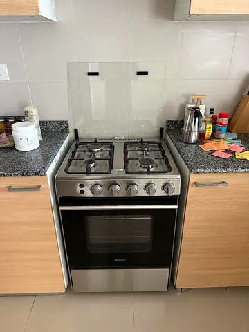 Hisense 4-Burner Gas Cooker with Oven & Grill – Like New