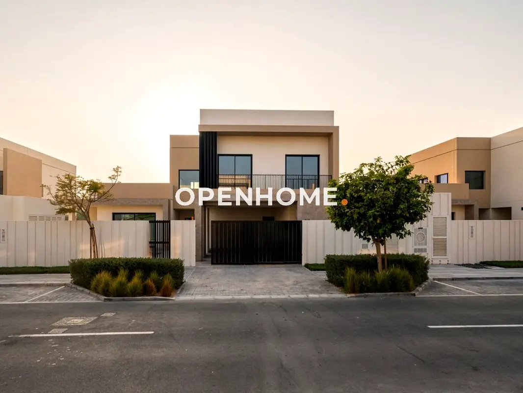 Family Oriented Community Living-Infront of The Golf Course