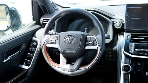 2026 Toyota LAND CRUISER — миниатюра 6