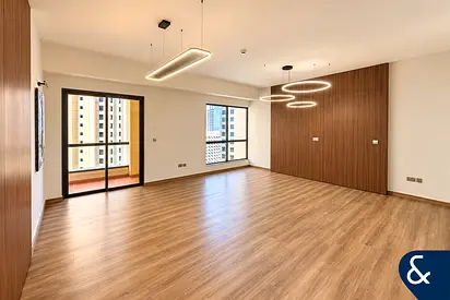 Upgraded | Vacant | Partial Sea View