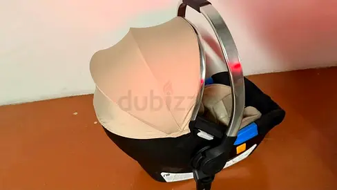 Infant car seat - good condition