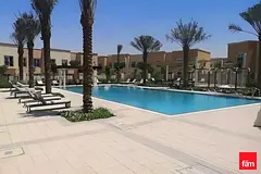 Near Amenities : Pool and Park
