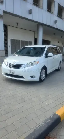 Toyota Sienna 2015 XLE American Specs