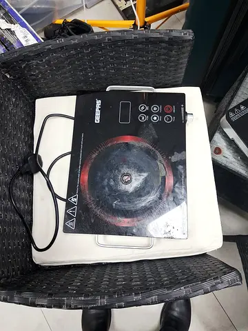Geepas Single Burner Induction Cooktop - Used