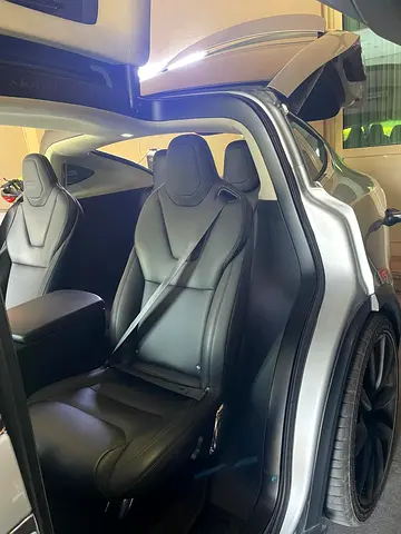 2017 Tesla MODEL X — фото 5