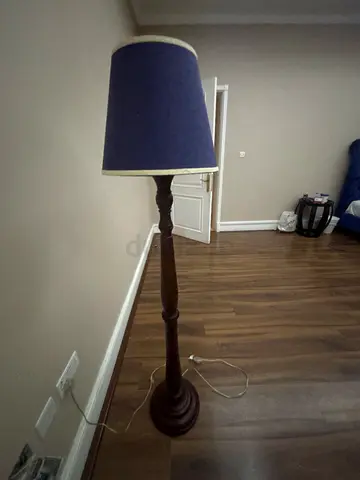 Floor lamp