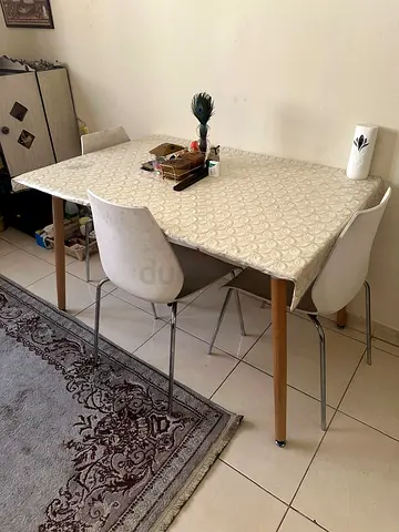 Wooden Leg Dining Table with 4 Chairs - Good Condition