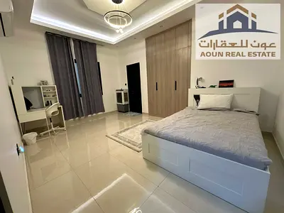 🏡 Villa for sale in Al Helio – Ajman A distinctive villa in a prime location, featuring: 4 master bedrooms 3 bathrooms Family-friendly finishing