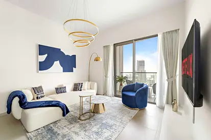 EXCLUSIVE DEAL | HIGH FLOOR | ALL BILLS INCLUDED