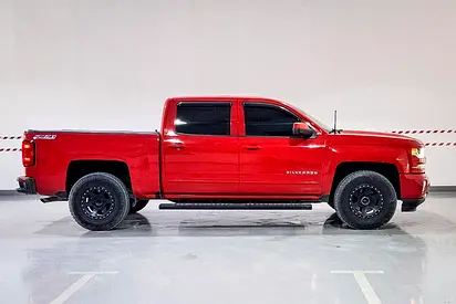 2017 Chevrolet SILVERADO 1500 照片 4
