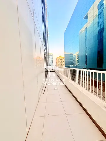 2BHK + Maid Room | Prime Location | Close to Insurance Market Metro