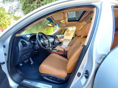 صورة 7 لـ 2014 Infiniti QX70