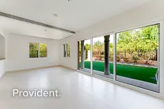 4BR End Unit | Single Row | Tennis Court Facing