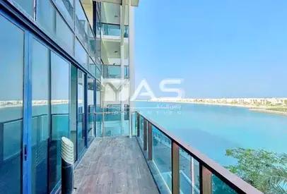 Modern Waterfront 1BR | Beautiful Sea View Apartment