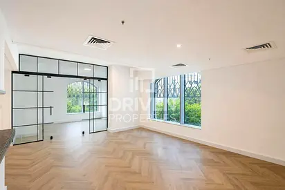 4 Cheques | Bright Studio | Ready to Move in