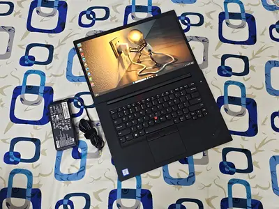 Thinkpad P1 G3 - Core i7/32gb/512gb + 4gb Nvidia - 15 inch Workstation laptop - Dell precision 5560