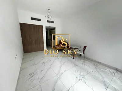Prime Location | Ready to Move | Near Exit JVC