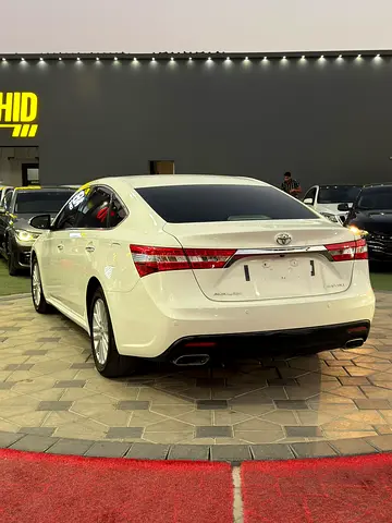 2013 Toyota AVALON 照片 10