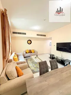 Sharjah, Al Taawun: Super-deluxe furnished apartment next to the Oriana Hotel. It features two bedro