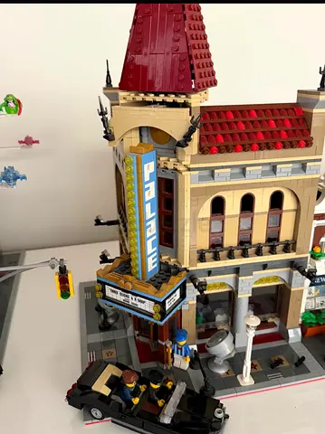 LEGO Creator 10232 Palace Cinema, built including all Manuals