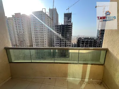 **لايك تاور – مدينة الإمارات | طابق مرتفع**