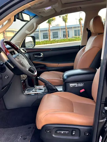 2015 Lexus LX-SERIES — фото 7