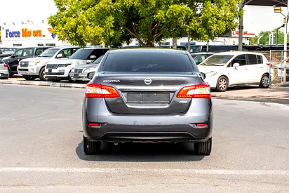 صورة 6 لـ 2014 Nissan SENTRA