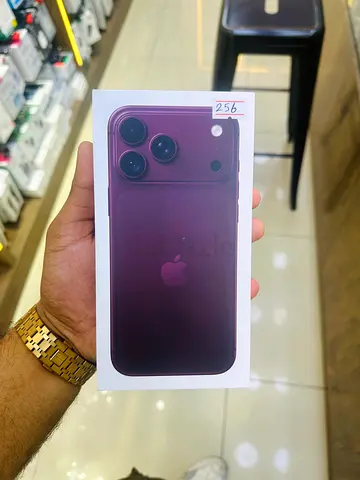 iPhone 18 Pro Max 256GB – Brand New – Burgundy – Original Box