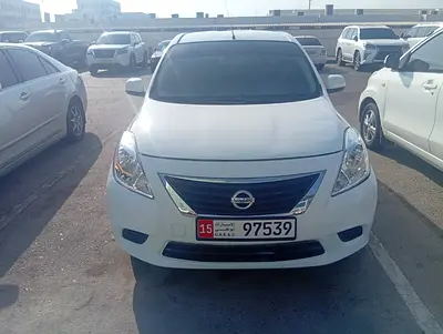 2013 Nissan SUNNY photo 1