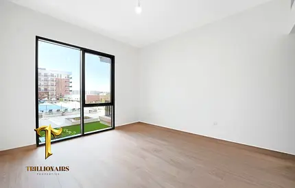 استوديو مطل على حمام السباحة | ذا مايفير | تصميم حديث
