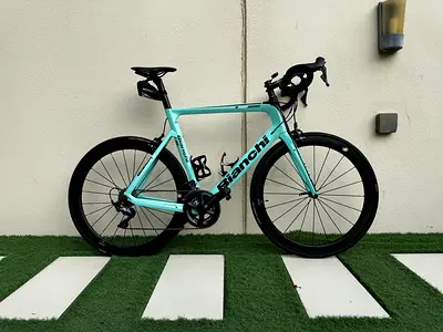 Bianchi Aria Carbon Road Bike – 61 cm XL – Shimano Ultegra