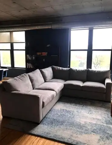 Crate&barrel Corner Sofa Excellent condition