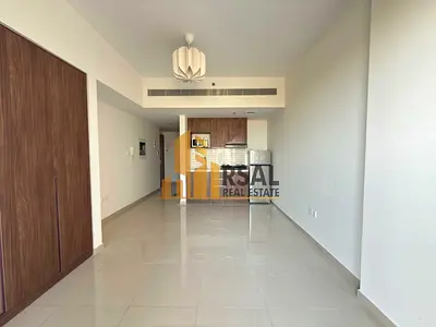 Luxurious Studio with Balcony All Amenities in Al zahia