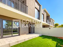 Pool & Park View | Landscaped | Kitchen Appliances