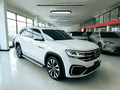 AED 1,700 // 20%DP // 2022 Volkswagen Teramont R-Line 3.6L V6