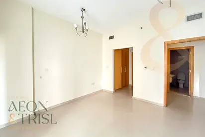 Vacant | Spacious | Exclusive 1 Bedroom