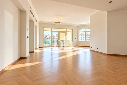Renovated Luxury 3 BR| Mid Floor | Type C