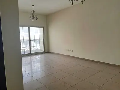 SPACIOUS BEDROOM | ELEGANT UNIT|ROYAL RESIDENCE