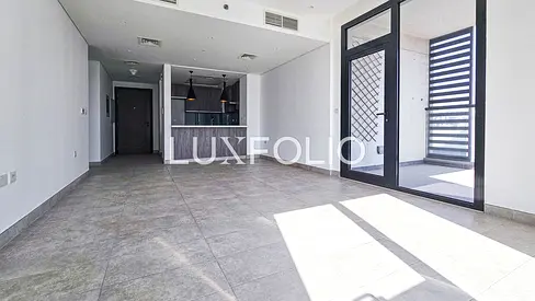 12 Cheques | Large Layout | Vacant Now