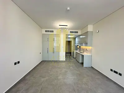 Brand New Studio | Balcony | Walk to Metro