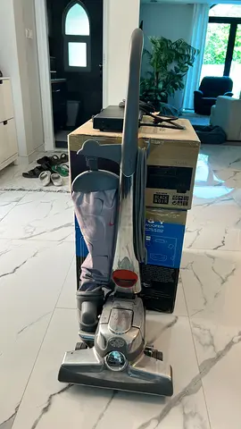 Used Upright Vacuum Cleaner in Good Working Condition.