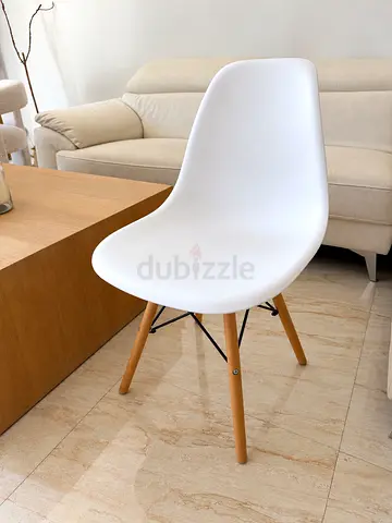 6 White Modern Dining/Accent Chair with Wooden Legs - Good Condition