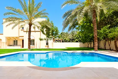 Huge Plot | Private Pool | Upgraded | Vacant Dec